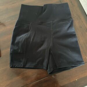 VUORI studio pocket short XS